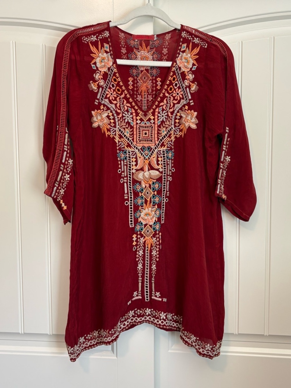 Johnny Was Mikaela Embroidered Tunic in red wine size XS